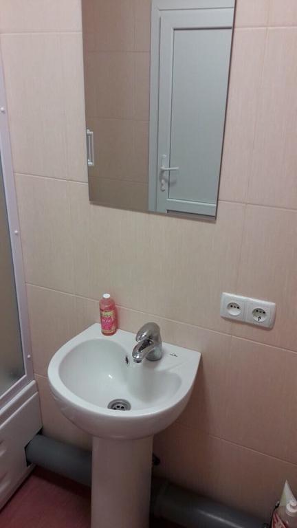 Apartment On Mira Avenue إزمائيل المظهر الخارجي الصورة