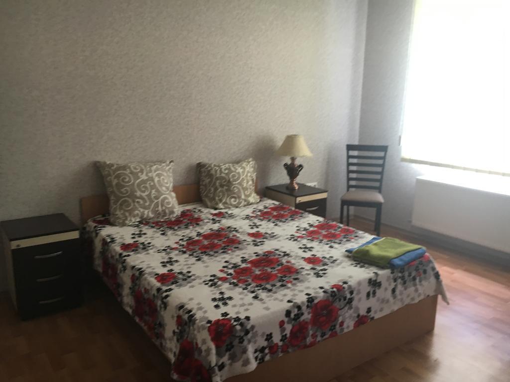 Apartment On Mira Avenue إزمائيل المظهر الخارجي الصورة